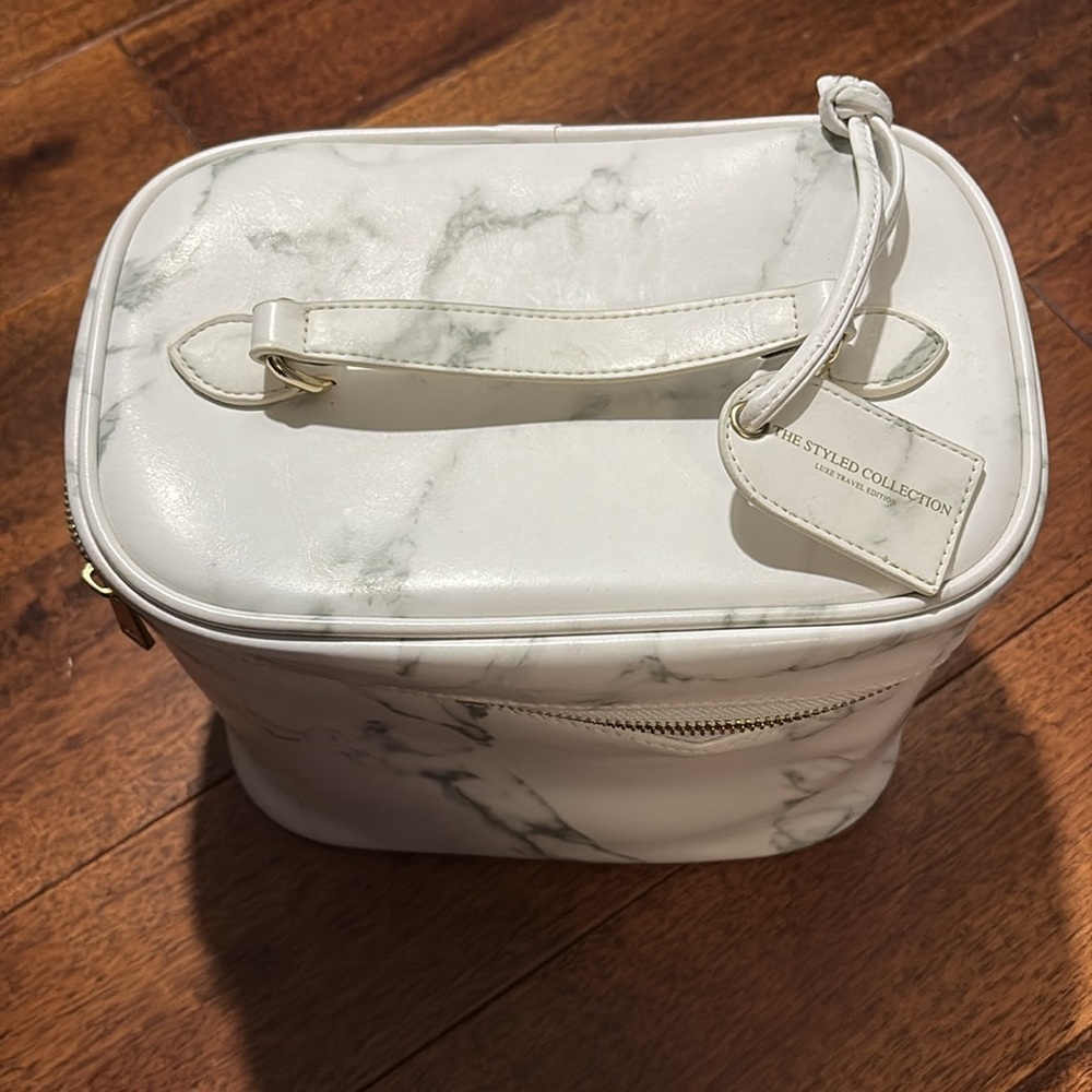 Travel Makeup Case View 3